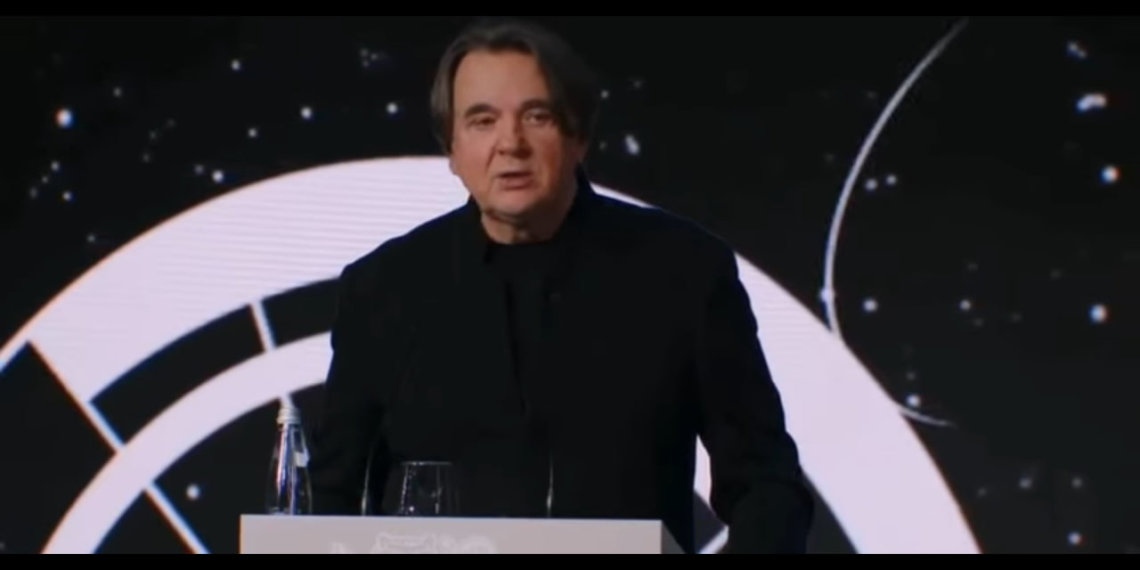 Гендиректор «Первого канала» Константин Эрнст сравнил Стива Джобса с Гитлером