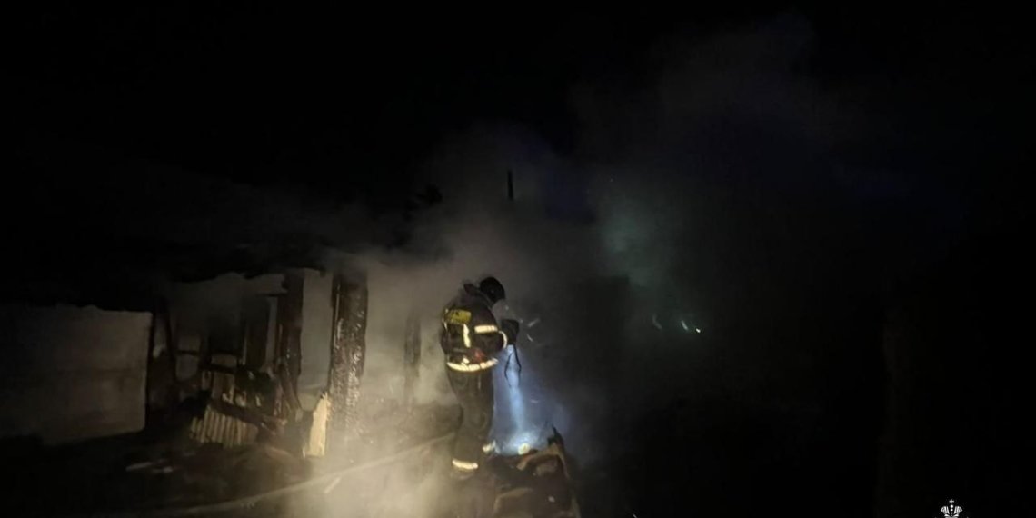 Новосибирец заживо сгорел в бане своего дома