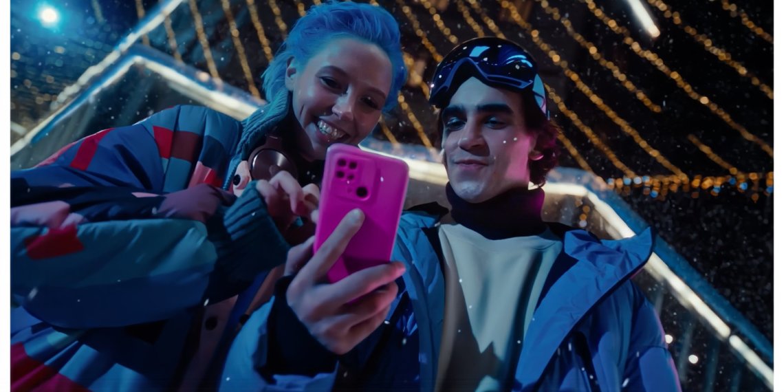 Т2 запускает новогодний тариф «Хватит!» с безлимитным интернетом в выходные и заморозкой цены навечно