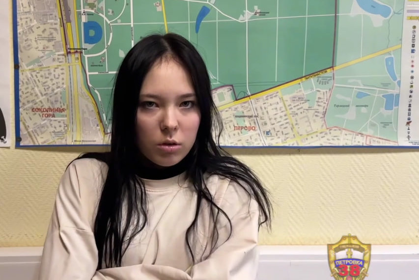 В Москве задержали двух девушек из Новосибирска, обманувших пенсионера на 62 млн рублей