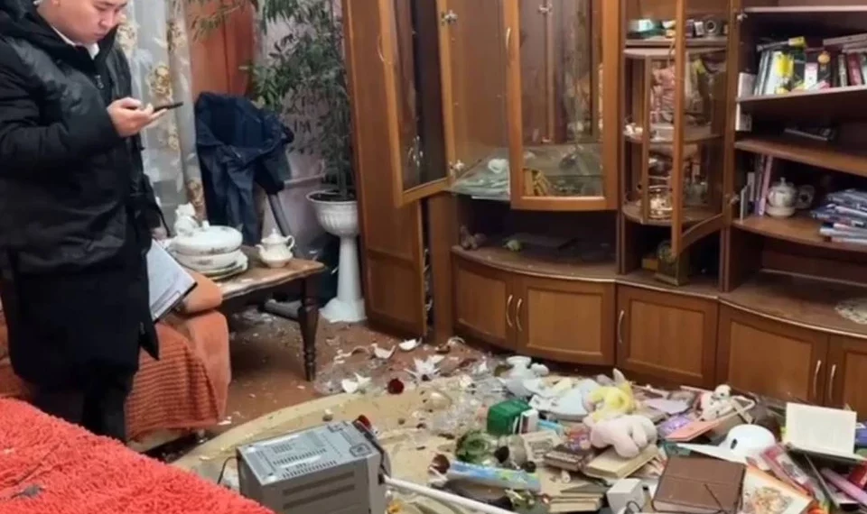 Баллон для очистки монтажной пены взорвался в квартире в Чите