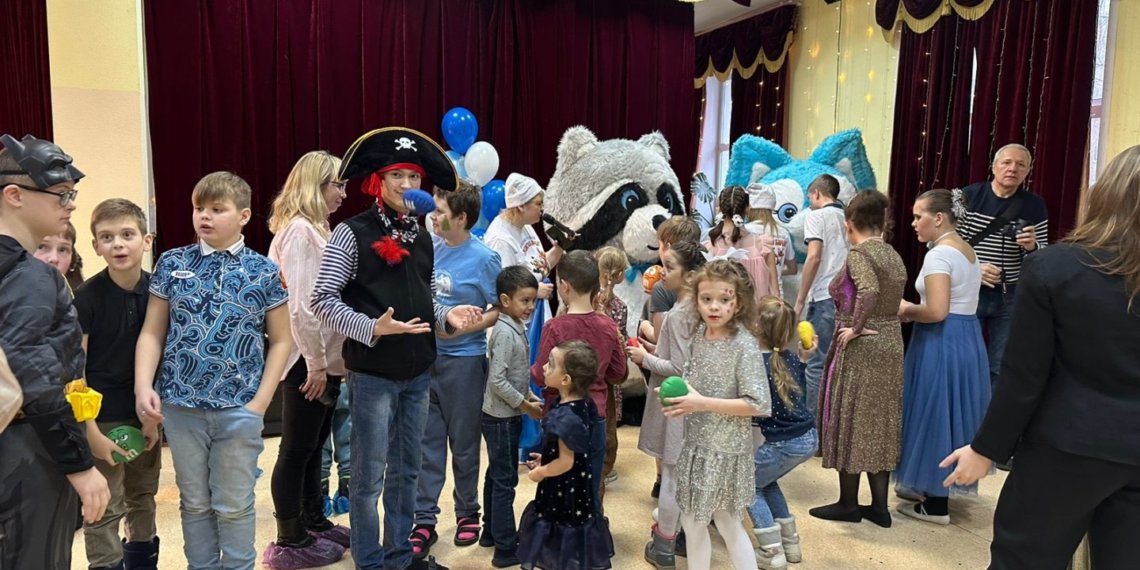 Фонд «Подари свет» исполнил желания 80 особенных новосибирцев