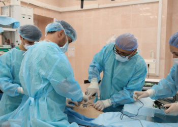 Хирурги Новосибирска успешно удалили опухоль почки весом 7,7 кг