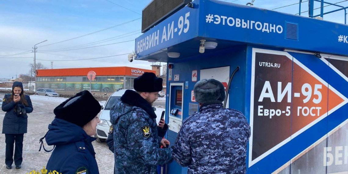 Работу контейнерной АЗС остановили под Новосибирском из-за множества нарушений