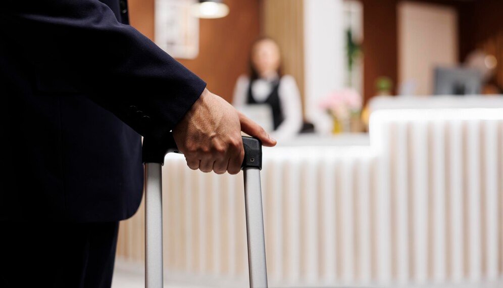 Как AI от Сбера помогает отелям и их постояльцам?