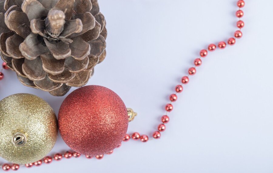 О штрафе за самовольное украшение дома к новогодним праздникам предупредили юристы