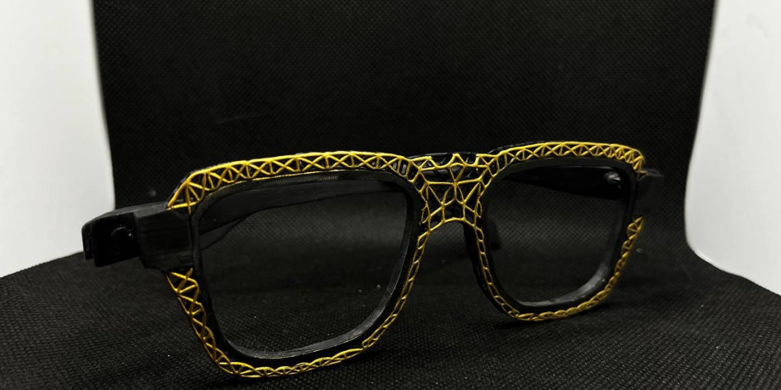 Новосибирские инженеры создали ультралегкую анатомическую оправу для очков