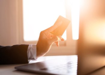 Банки и МФО обяжут предупреждать о рисках кредитов