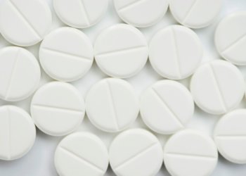 Четыре школьницы в Краснодаре напились аптечных таблеток и впали в кому