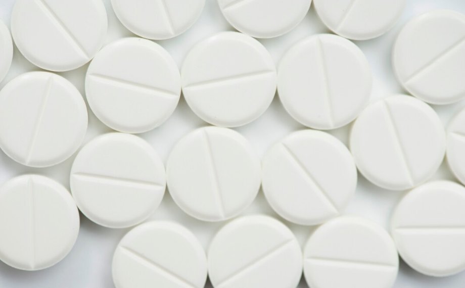 Четыре школьницы в Краснодаре напились аптечных таблеток и впали в кому