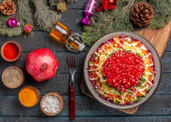 Салаты на Новый год 2025: вкусные и простые рецепты