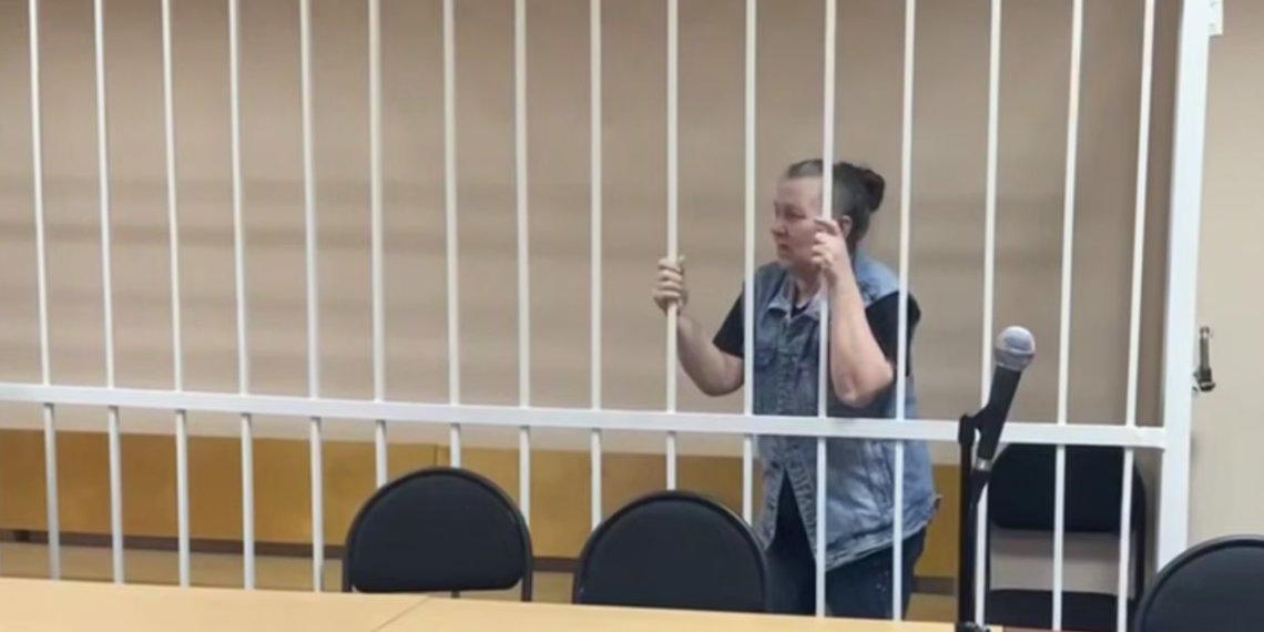 В Красноярске бабушка, нанявшая киллера для своих детей, получила 6 лет колонии 