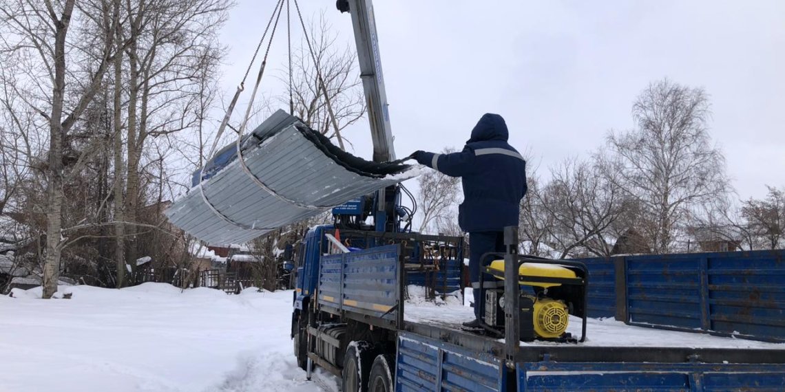 Нелегальные забор и шлагбаум снесли в Новосибирске