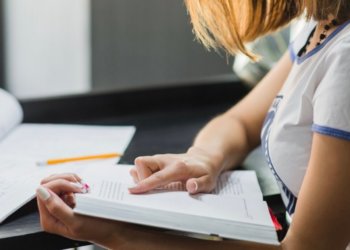 Школьники пожаловались Мизулиной на учебу в метель в Новосибирской области