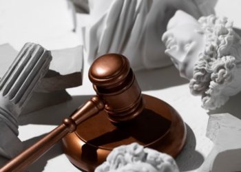 Суд потребовал отремонтировать крышу в детсаду в Новосибирской области