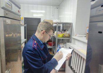 В Сибирском санатории 47 человек отравились в столовой 