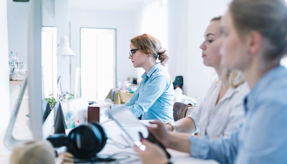 ВТБ занял второе место в рейтинге работодателей России по версии HeadHunter