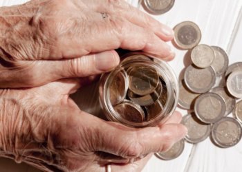 Новосибирским пенсионерам выплатят доплату к пенсии за январь