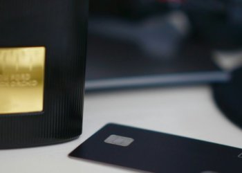 Наказание за продажу своих банковских карт могут ввести в РФ