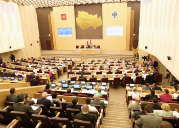 В Новосибирском заксобрании упразднили должность первого вице-спикера