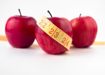 Как вредят диеты после новогодних праздников — рассказала врач