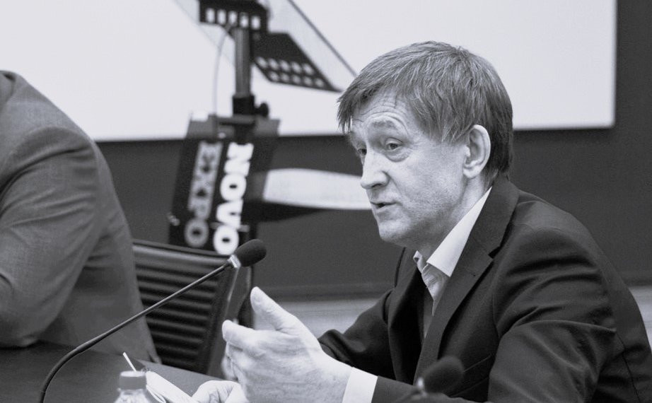 Ректор СГУГиТ Александр Карпик умер на рабочем месте