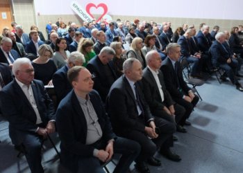 Андрей Травников обозначил главные задачи для аграрно-промышленного комплекса региона