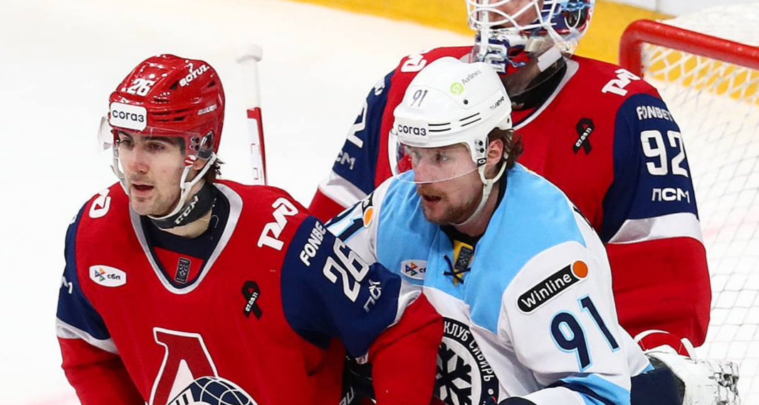 «Сибирь» проиграла в мачте КХЛ «Локомотиву»