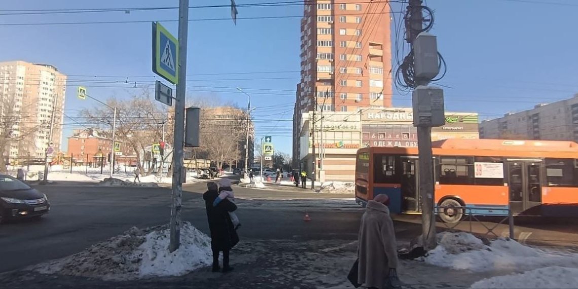 Пассажирский автобус сбил первоклассника в Новосибирске