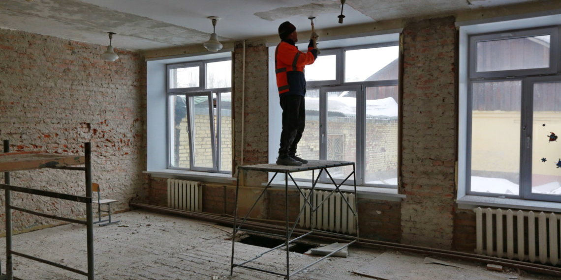 Мэр Новосибирска рассказал, сколько городских школ отремонтируют в 2025 году по госпрограмме