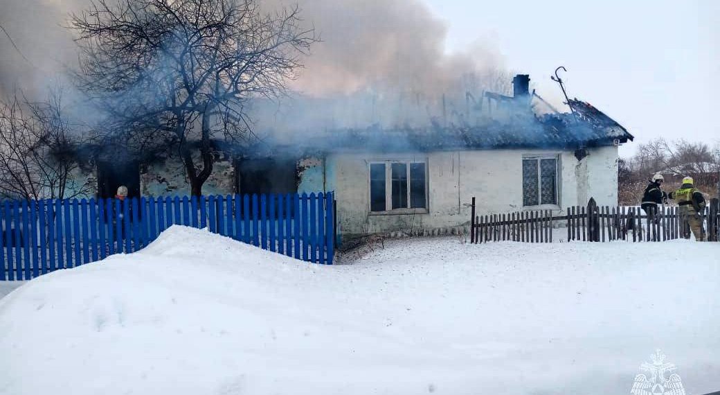 Ребенок сгорел на глазах бабушки в Сибири