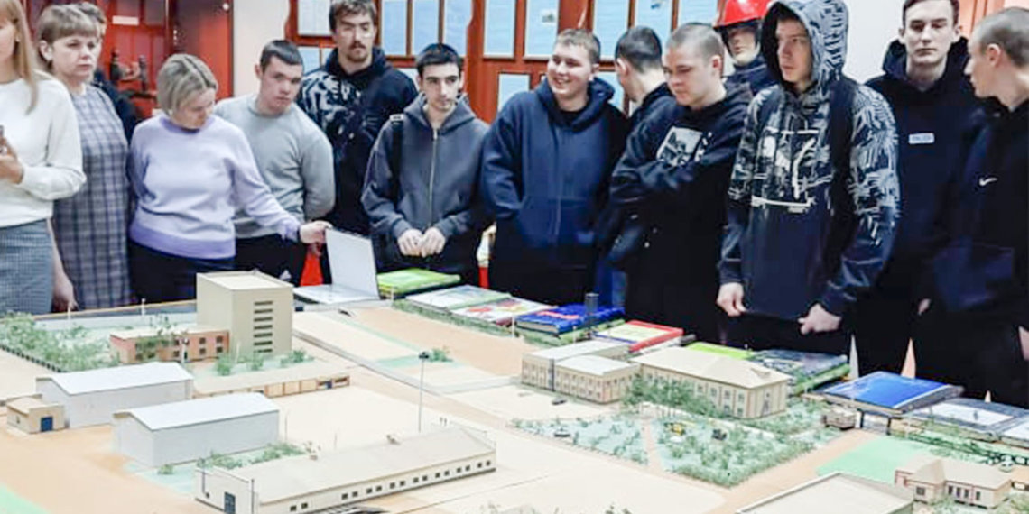 «Россети Новосибирск» провели профтур для студентов