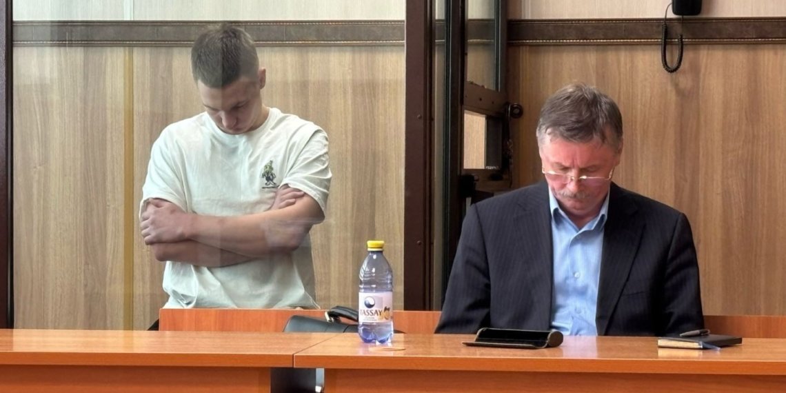 Преследовал, а затем зарезал: новосибирцу вынесли приговор за убийство брата