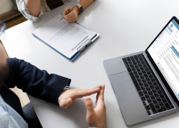 Минтруд назвал востребованные профессии среди участников СВО в Новосибирской области