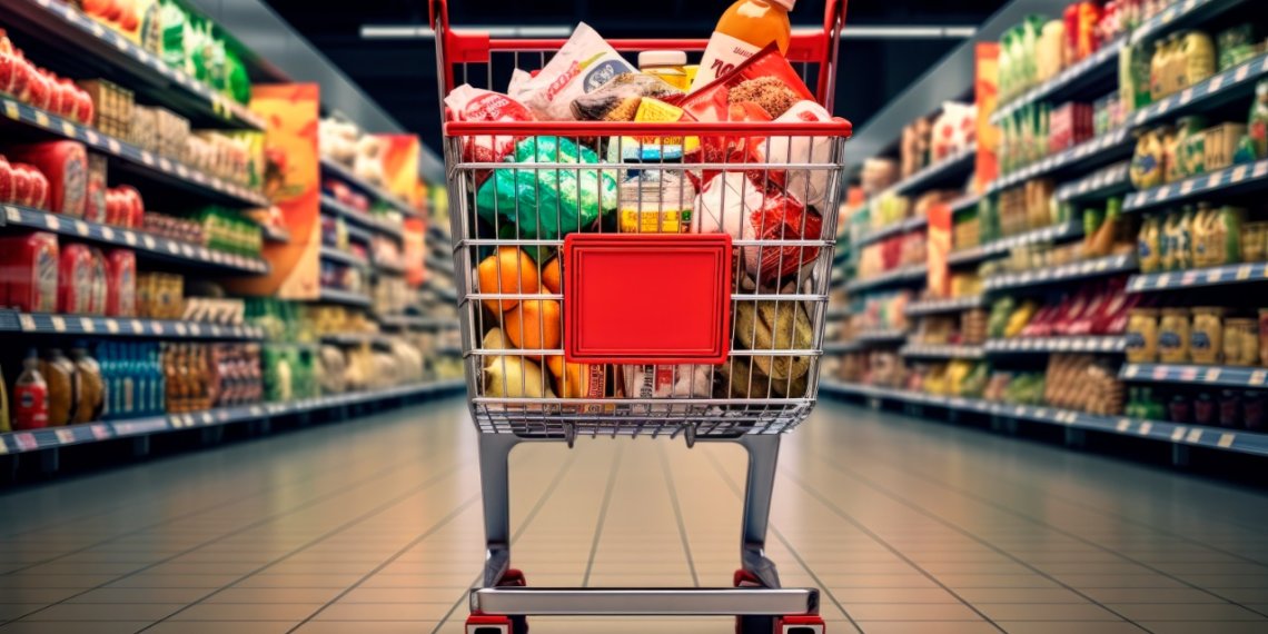 В Новосибирской области минимальный набор продуктов за месяц подорожал на 2,9%