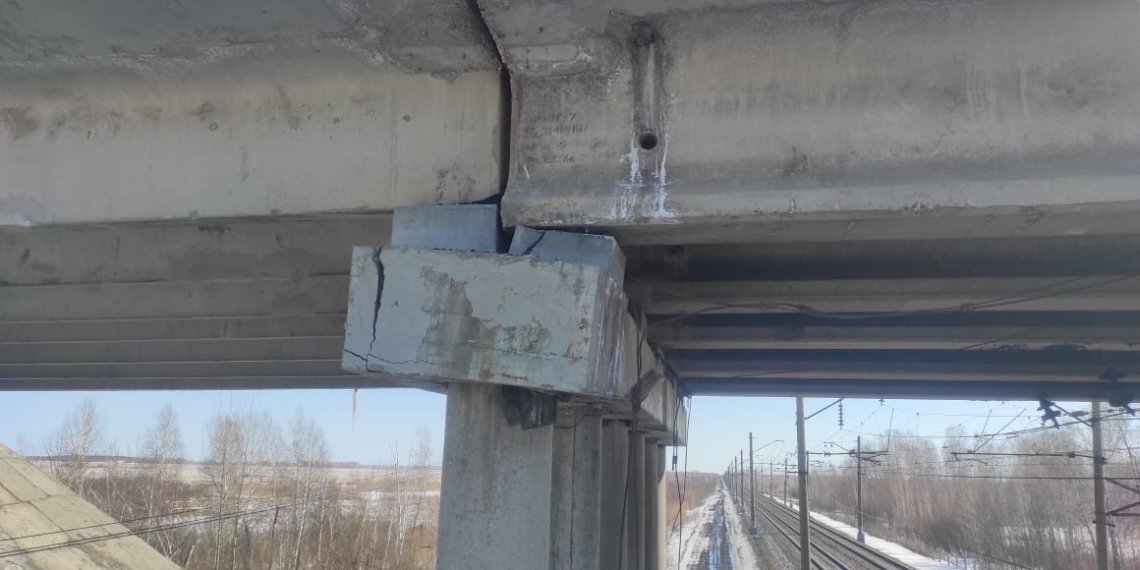 Путепровод закрыли из-за угрозы обрушения в Новосибирской области