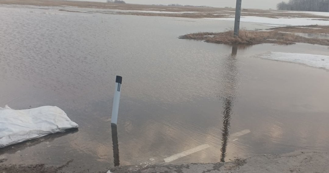 Девять дорожных участков подтоплены в Новосибирской области