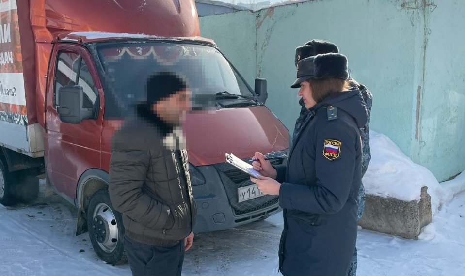 Новосибирец задолжал 162 тысячи рублей и чуть не лишился Газели