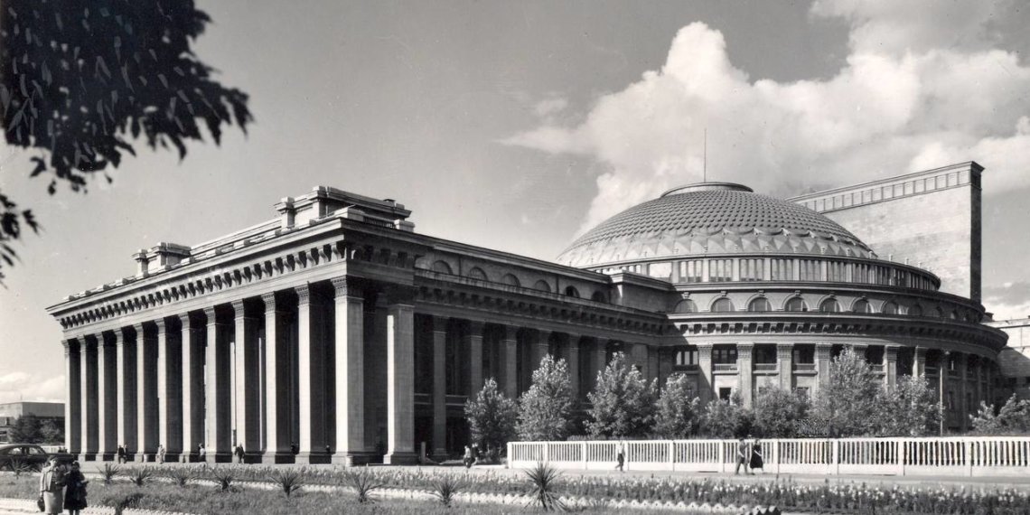 Легенды Новосибирска: предсказатель Мессинг и могила писателя Хармса за НОВАТом