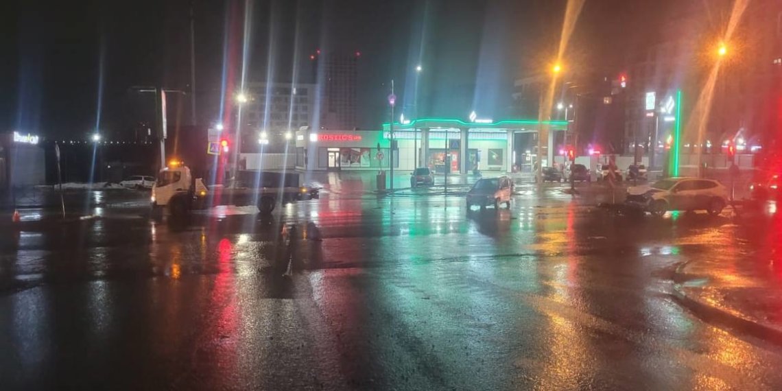 В Новосибирске пьяный водитель спровоцировал аварию, в которой пострадали трое