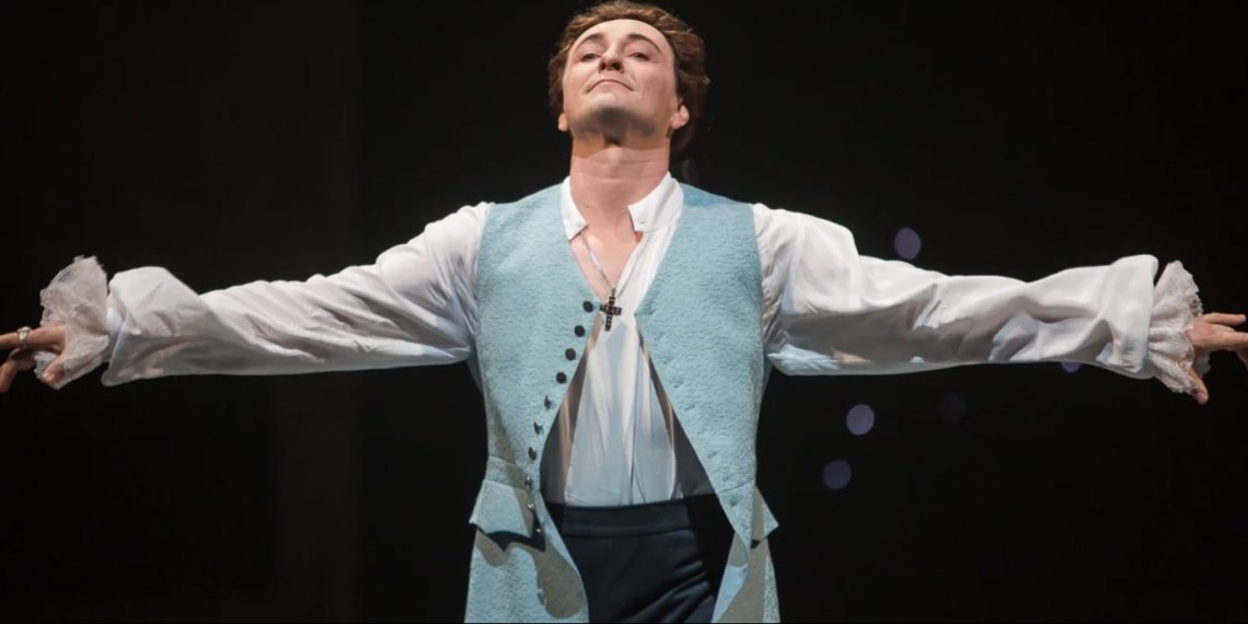 Сергей Безруков удивился снежной весне в Новосибирске