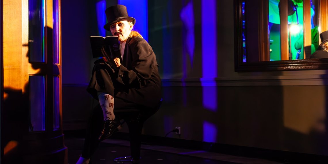 Карточная игра с Германном и монолог Сальери: зрители стали частью перфоманса актеров новосибирского «Красного факела»