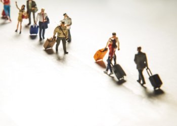 Новосибирские приставы выдворили 368 мигрантов-нарушителей