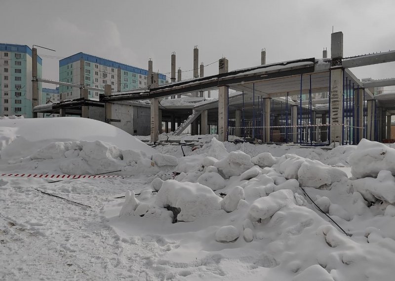 Двое мужчин погибли при обрушении бетонной плиты на стройке концессионной школы