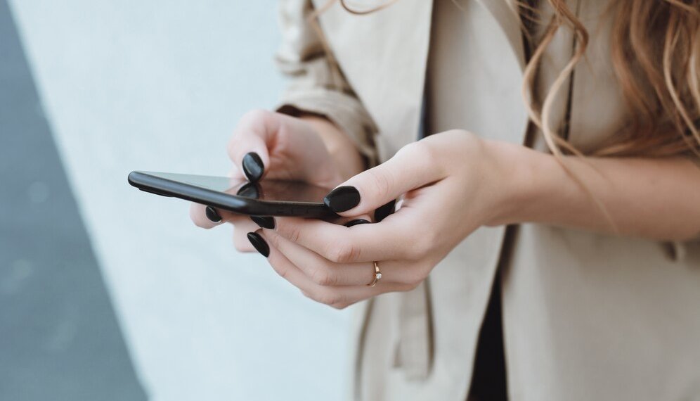 Первая в стране: сибирский предприниматель зарегистрировала бизнес в банковском приложении