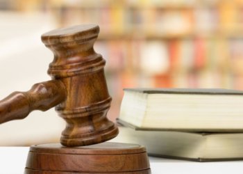 Новосибирский суд вернул квартиру семье инвалидов, проданную под влиянием друга детства