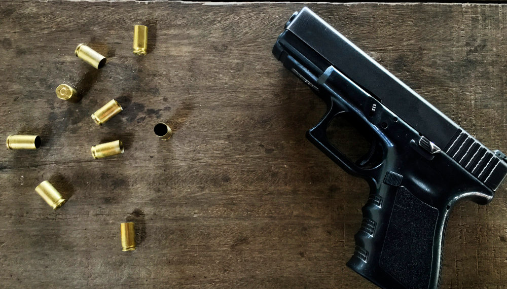 В сибирском регионе отец выстрелил в 11-летнего сына из пистолета