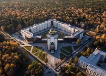 Генконсула Китая впечатлил технопарк новосибирского Академгородка