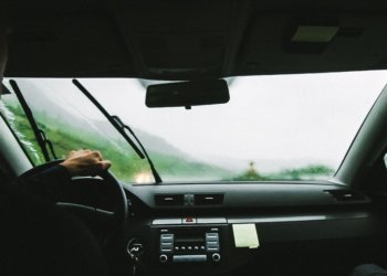 В России  30% авторынка пришлось на на кроссоверы и внедорожники