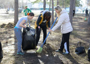 За грабли и мешки возьмутся новосибирцы на общегородском субботнике